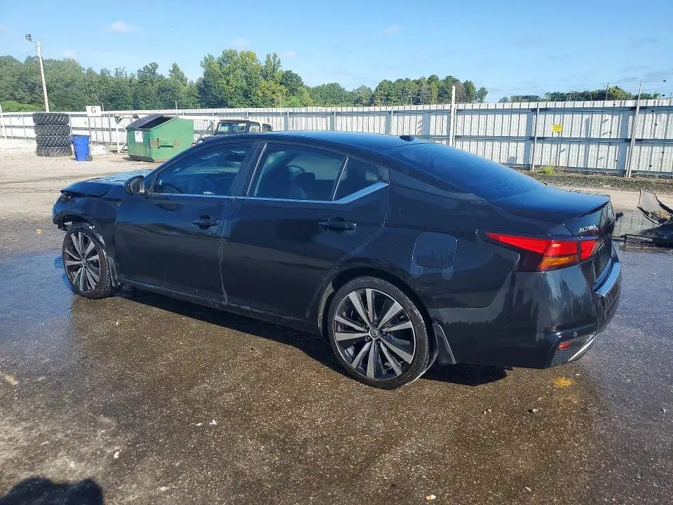 2021 NISSAN ALTIMA SR  