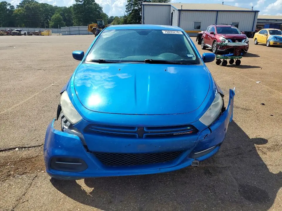 2015 DODGE DART SE  