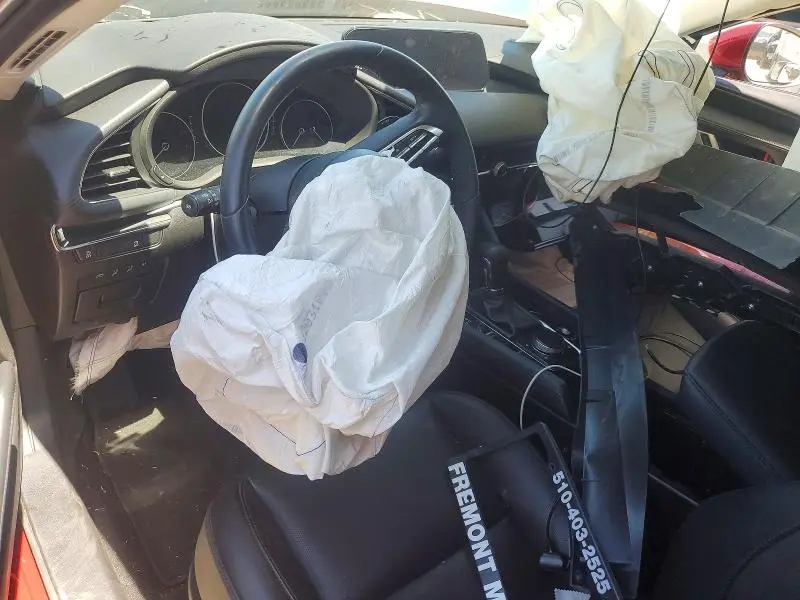 2022 MAZDA 3 PREMIUM  