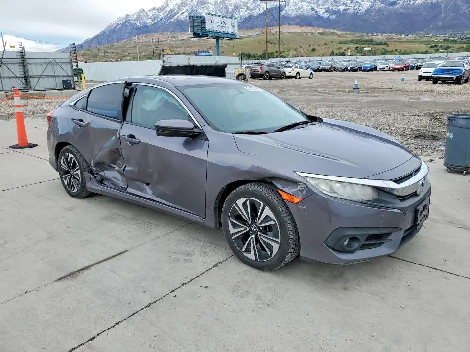 2017 HONDA CIVIC EX  