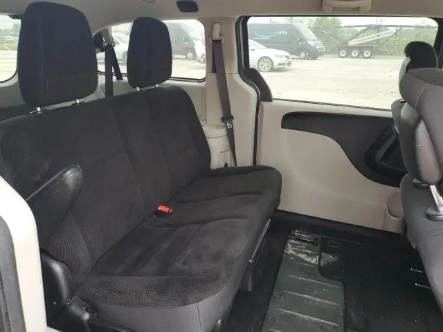 2017 DODGE GRAND CARAVAN SE  