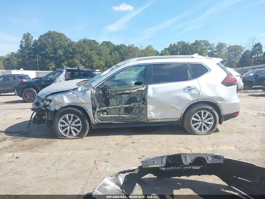 2018 NISSAN ROGUE SV