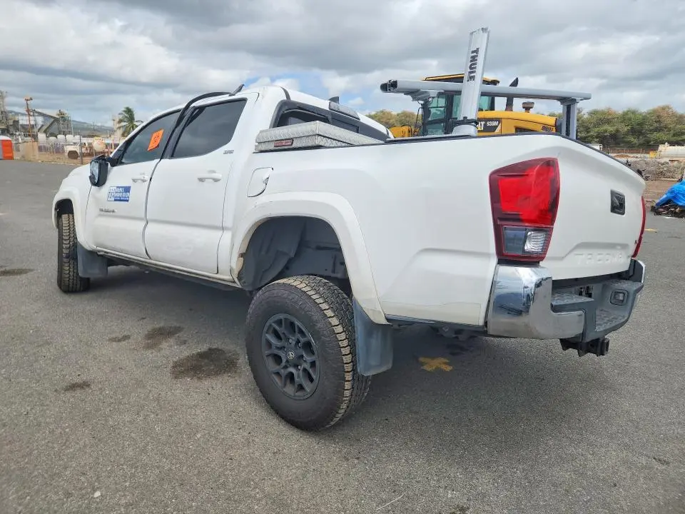 2019 TOYOTA TACOMA SR5 V6  