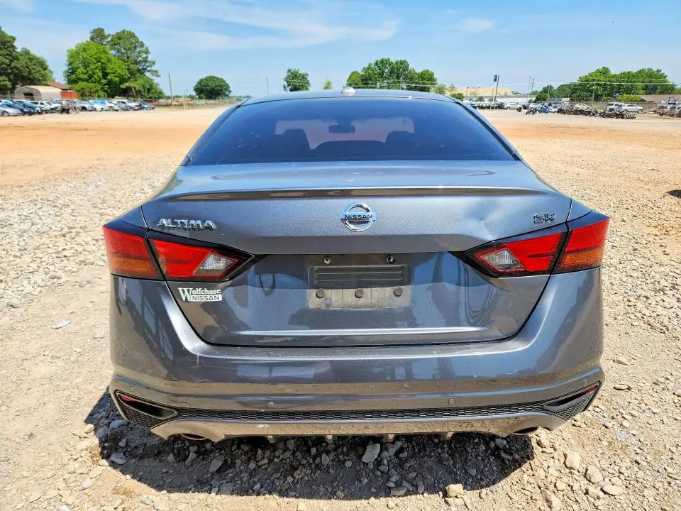 2020 NISSAN ALTIMA SR  