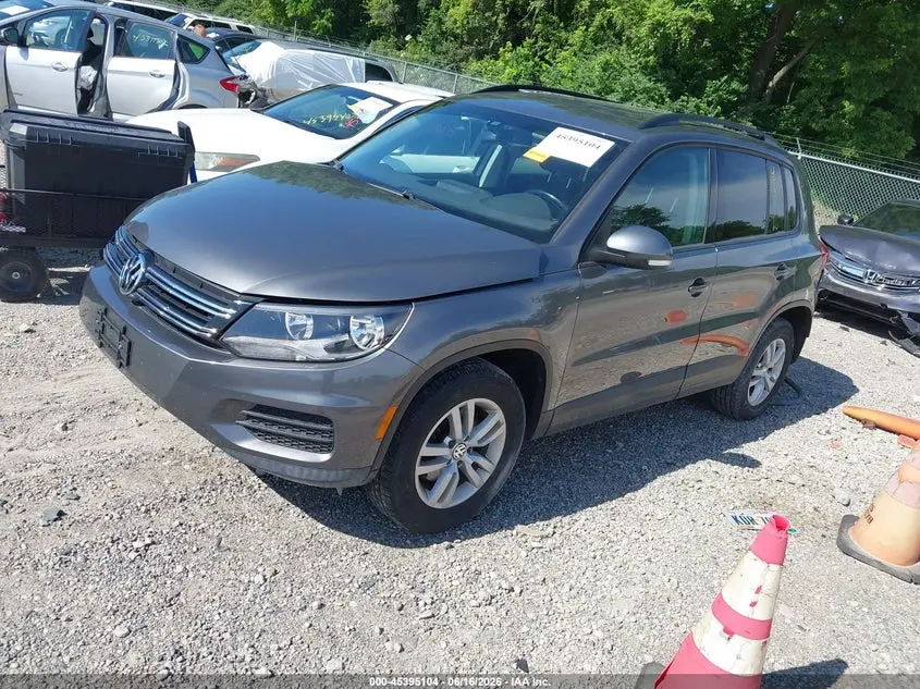 2016 VOLKSWAGEN TIGUAN S