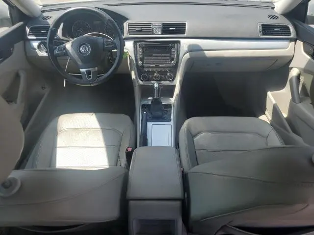 2012 VOLKSWAGEN PASSAT SE  