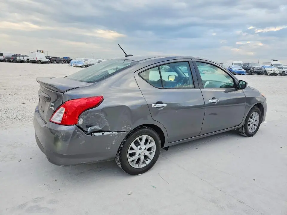 2019 NISSAN VERSA SV  