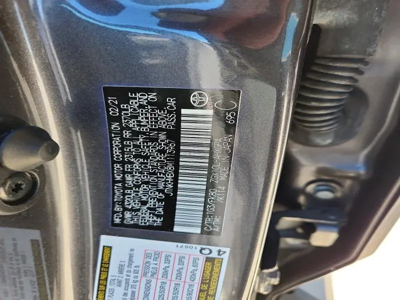 2021 TOYOTA C-HR XLE  