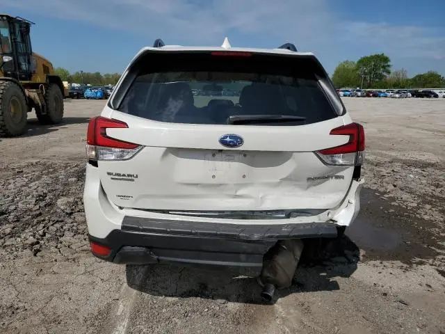 2022 SUBARU FORESTER LIMITED
