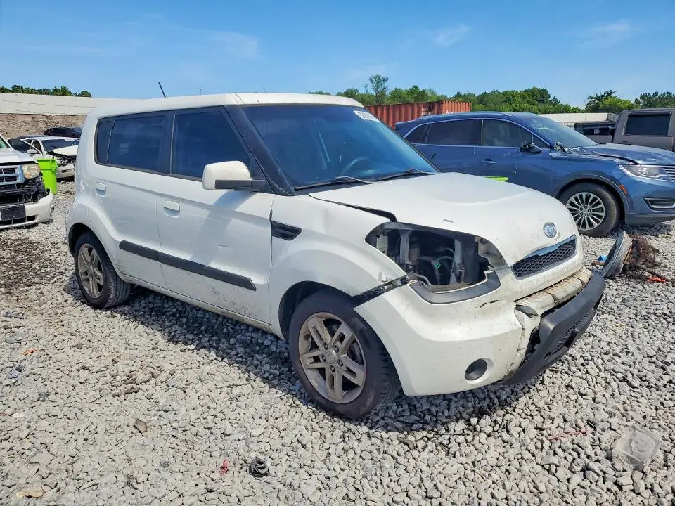 2010 KIA SOUL +  