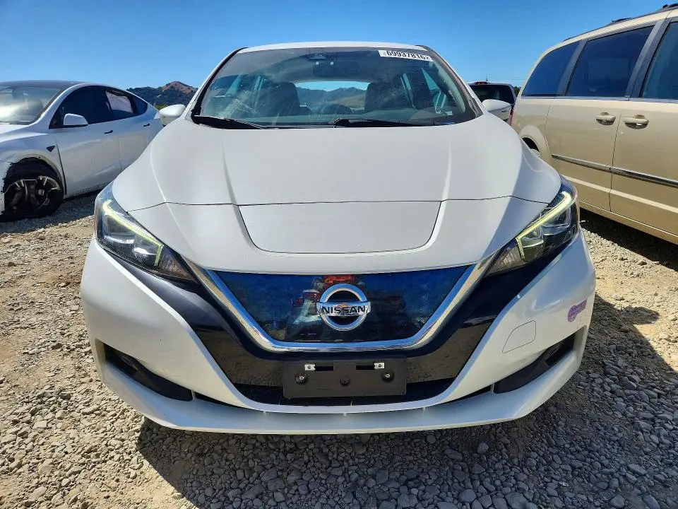 2018 NISSAN LEAF SL  