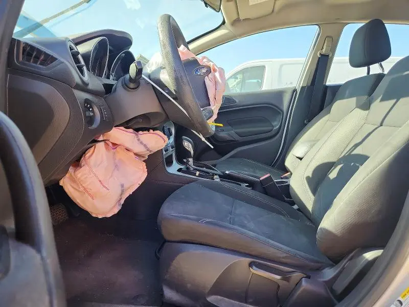 2017 FORD FIESTA SE  