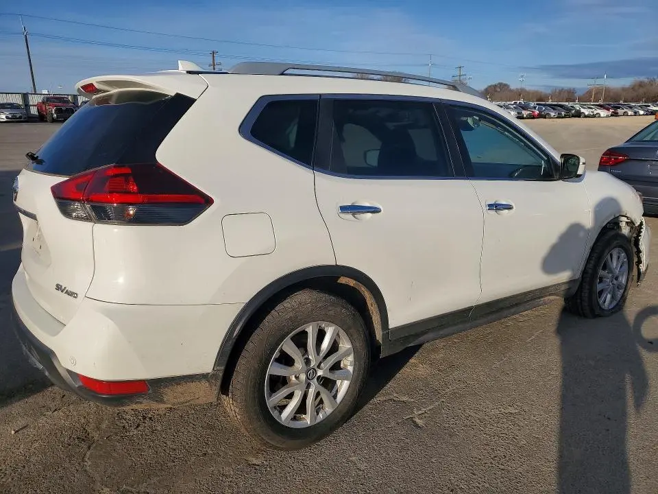 2020 NISSAN ROGUE SV  
