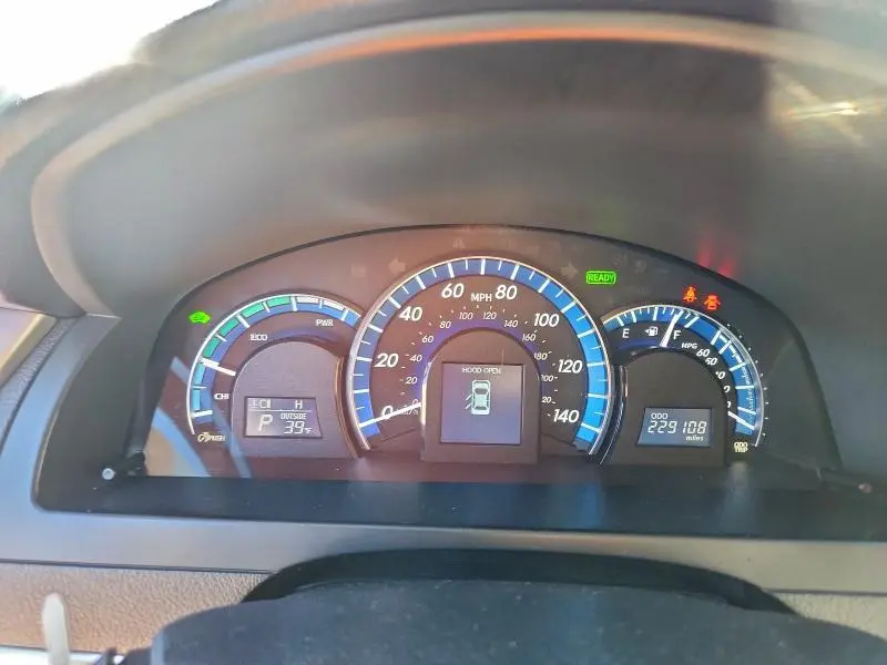 2012 TOYOTA CAMRY HYBRID  