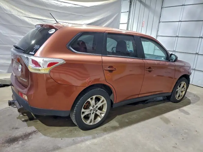 2014 MITSUBISHI OUTLANDER SE  