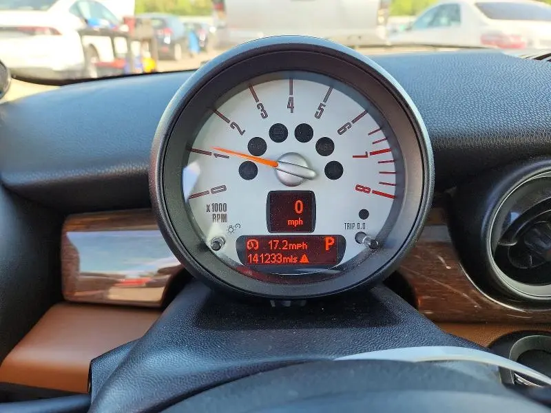 2011 MINI COOPER   
