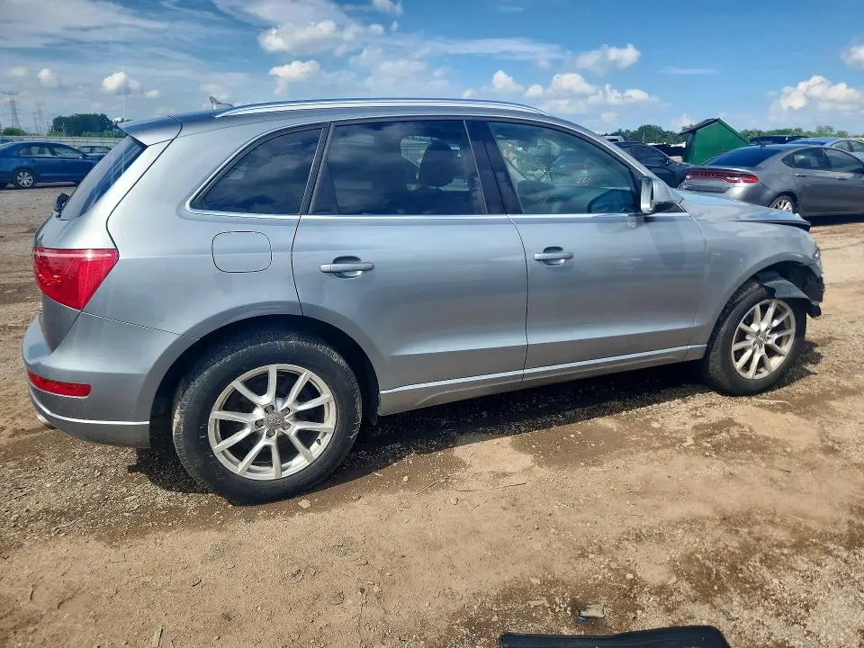 2010 AUDI Q5 PREMIUM PLUS  