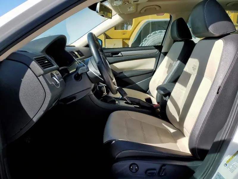 2014 VOLKSWAGEN PASSAT SE  