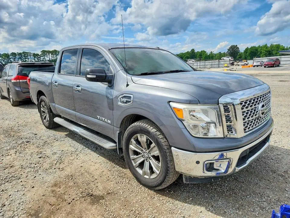 2017 NISSAN TITAN S  