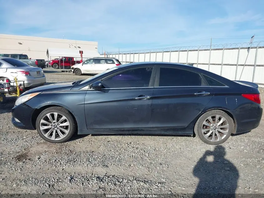 2013 HYUNDAI SONATA SE
