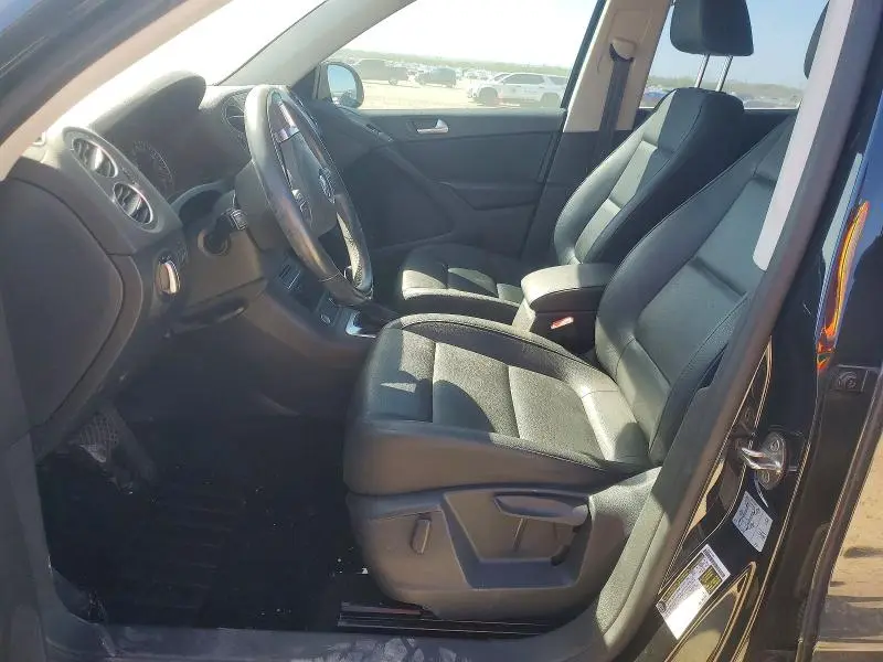 2017 VOLKSWAGEN TIGUAN S  