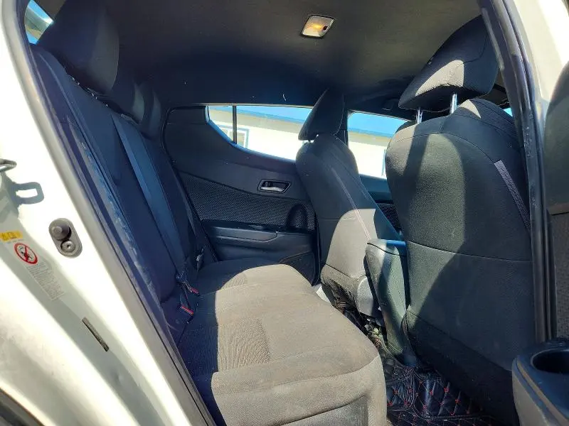 2018 TOYOTA C-HR XLE  
