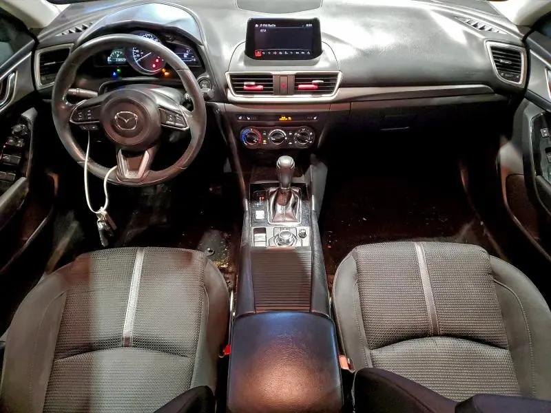 2018 MAZDA 3 TOURING  