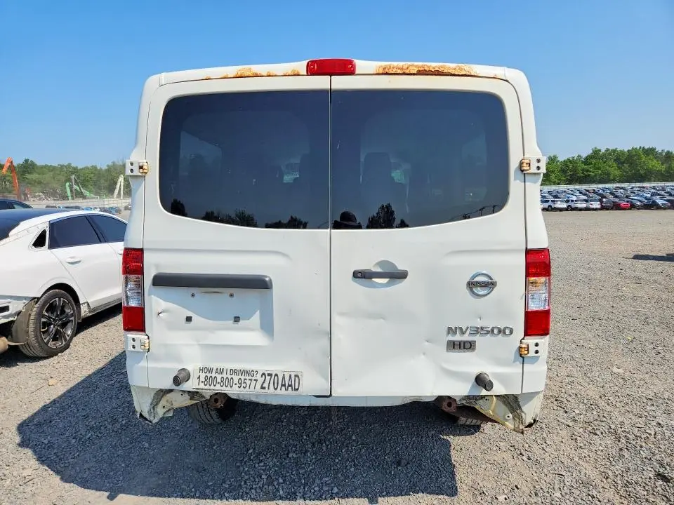 2012 NISSAN NV 3500 HD S  