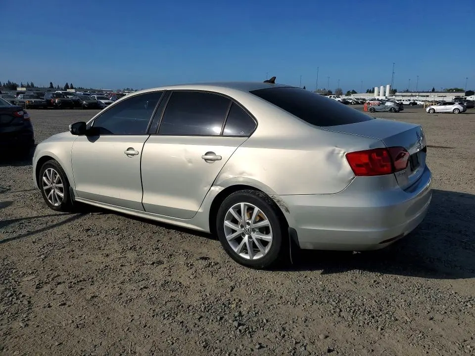 2012 VOLKSWAGEN JETTA SE  