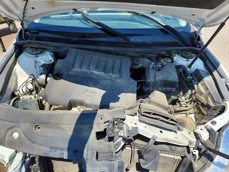 2016 TOYOTA AVALON XLE  