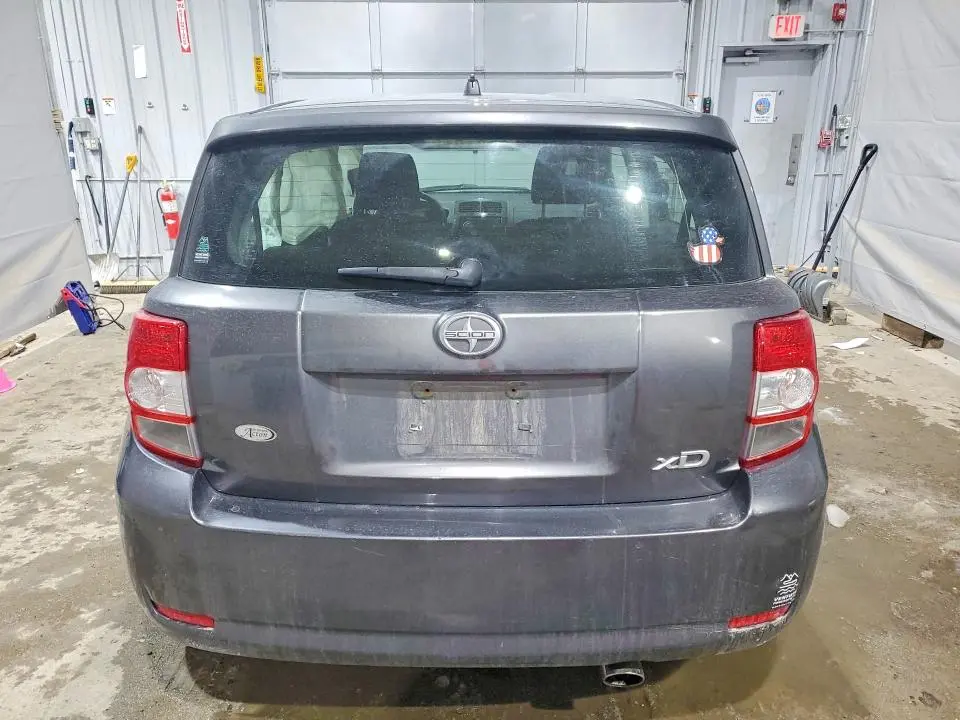 2010 TOYOTA SCION XD   