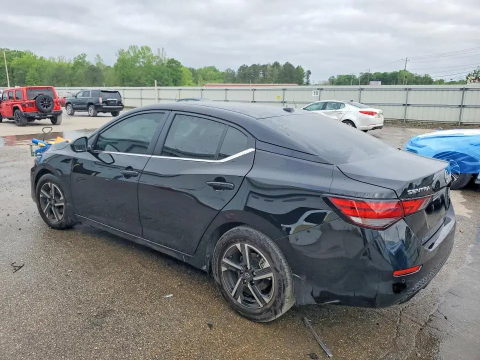 2025 NISSAN SENTRA SV  