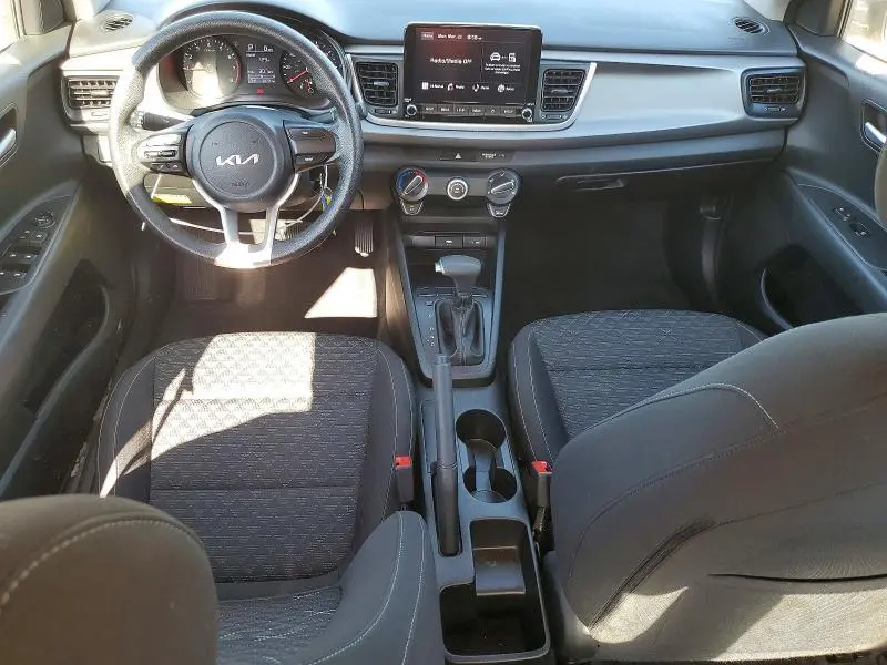2022 KIA RIO LX  