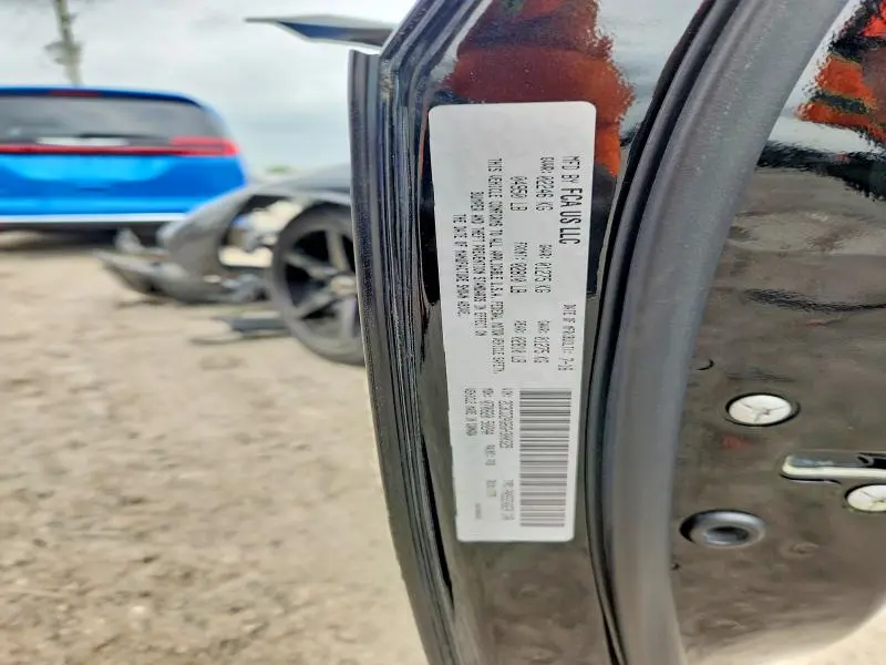2016 DODGE CHALLENGER SXT  