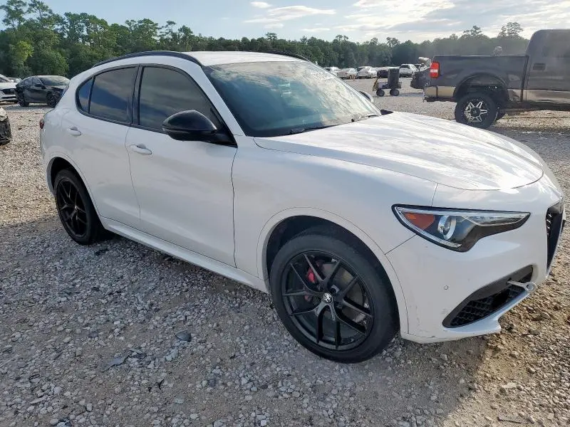 2020 ALFA ROMEO STELVIO   