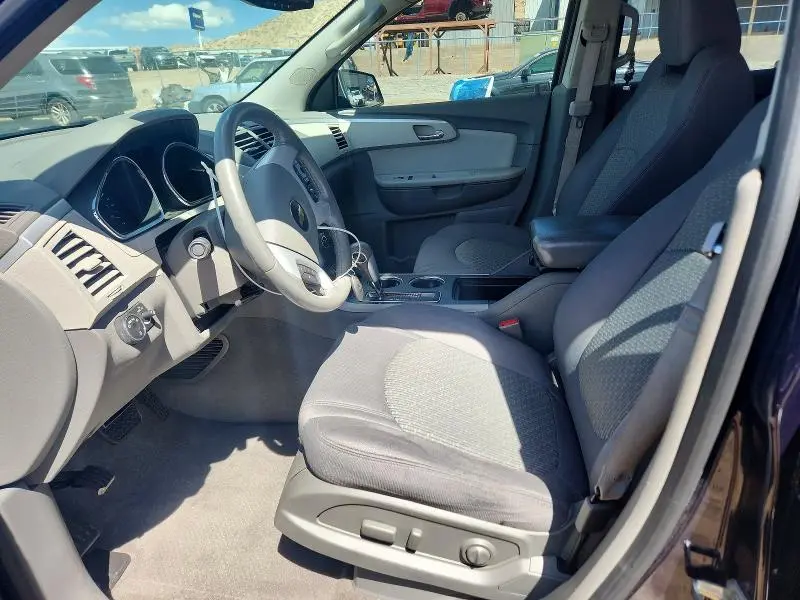 2012 CHEVROLET TRAVERSE LT  