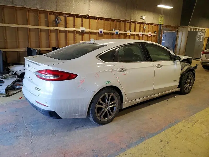 2019 FORD FUSION TITANIUM  