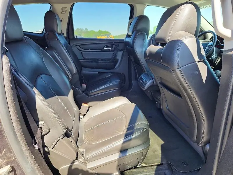 2014 CHEVROLET TRAVERSE LT  