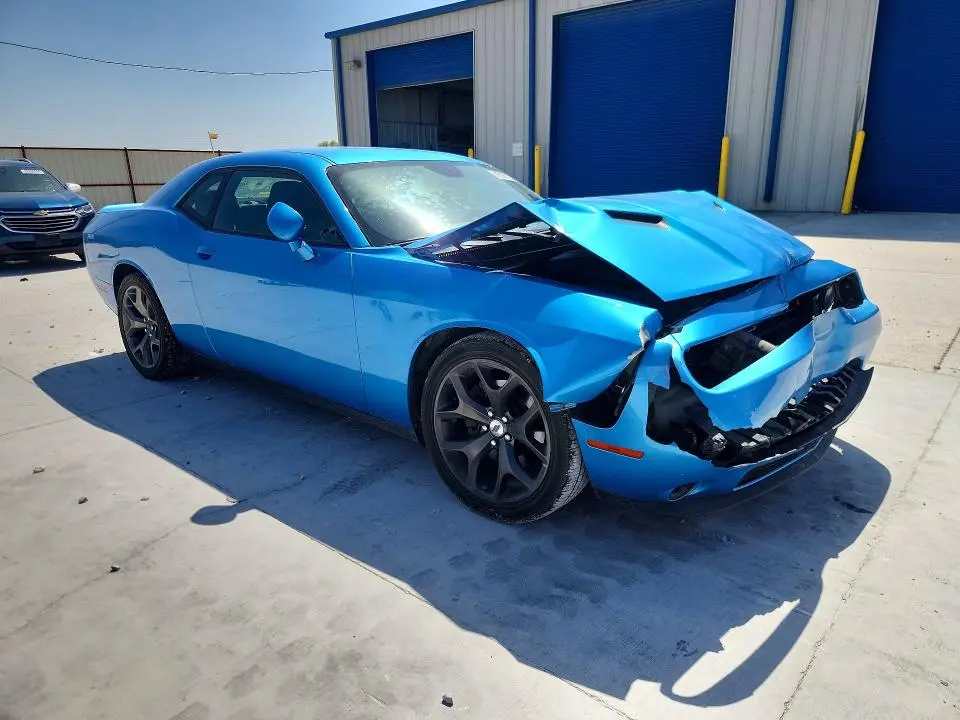 2018 DODGE CHALLENGER SXT  