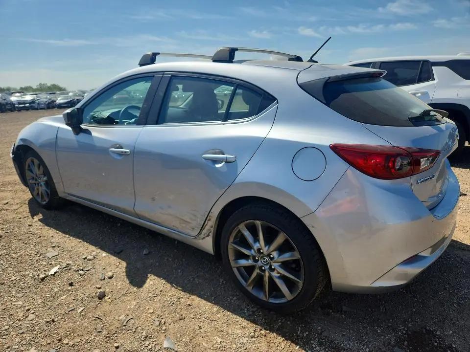 2018 MAZDA 3 TOURING  