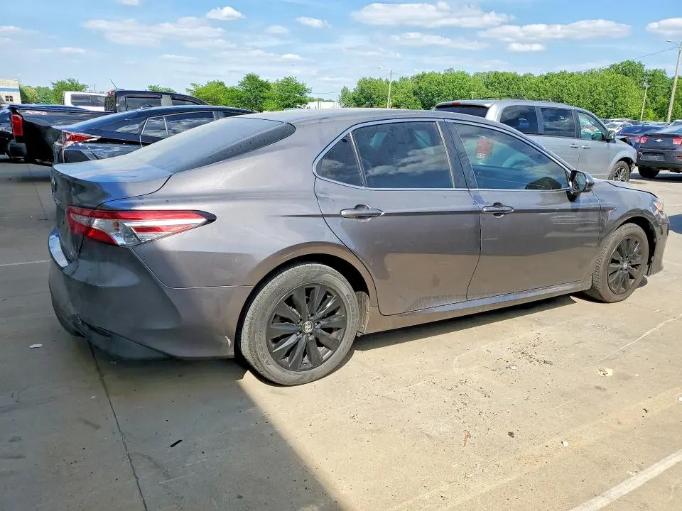 2018 TOYOTA CAMRY LE  