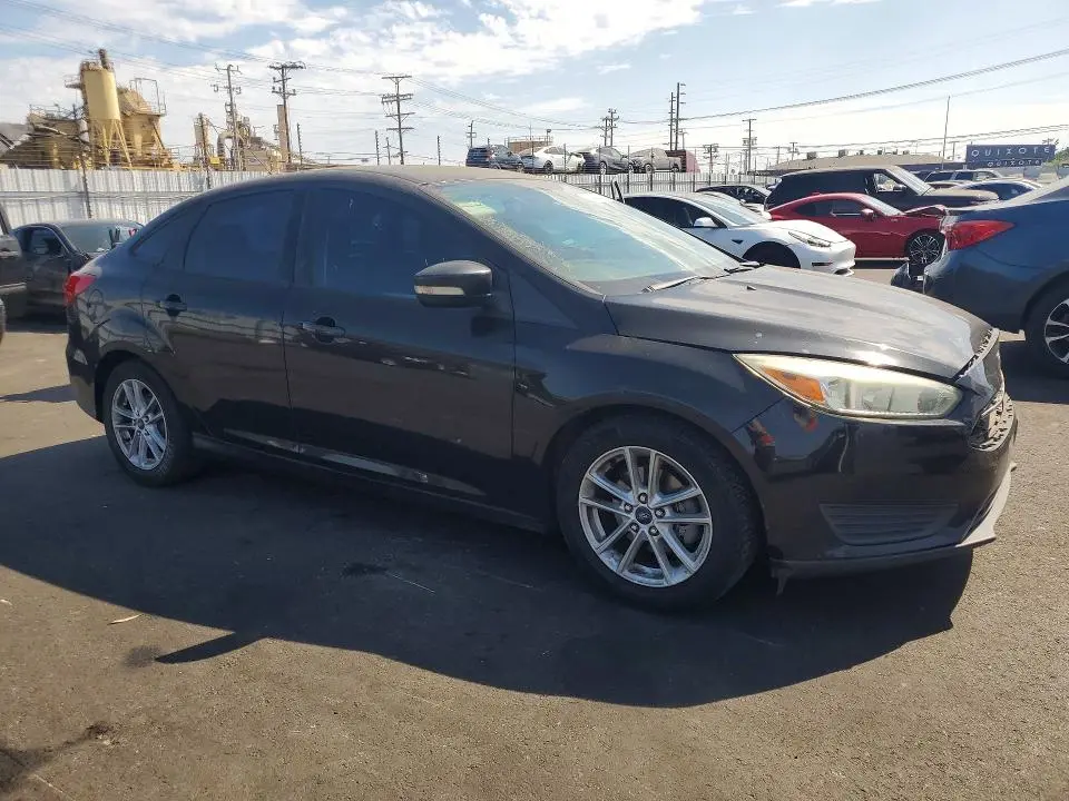 2022 FORD FOCUS SE  