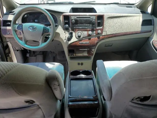 2011 TOYOTA SIENNA LE  