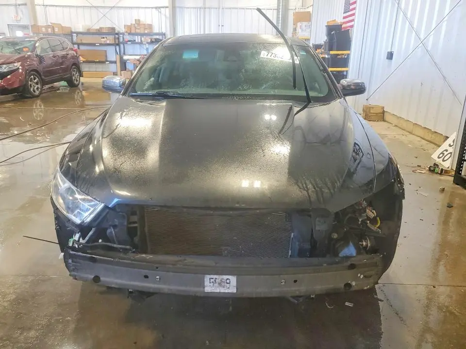 2013 FORD TAURUS LIMITED  