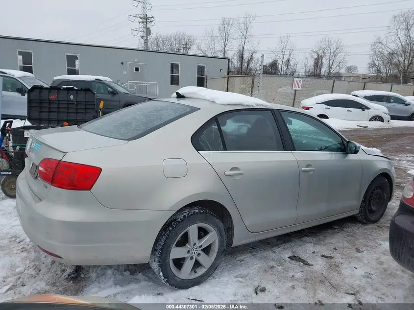 2011 VOLKSWAGEN JETTA 2.0L TDI