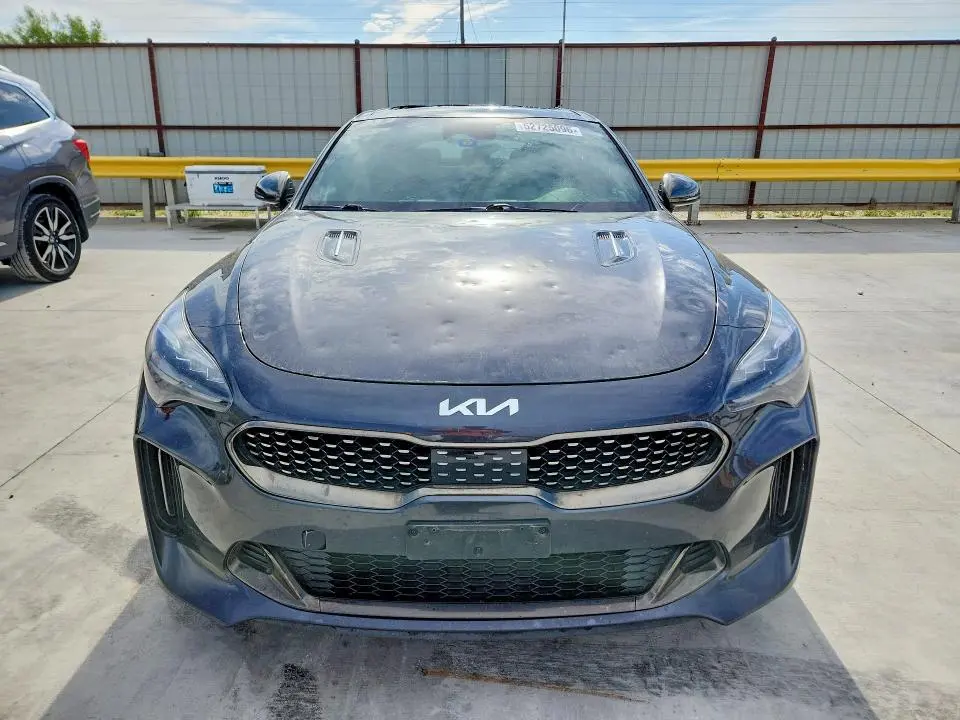 2022 KIA STINGER GT LINE  