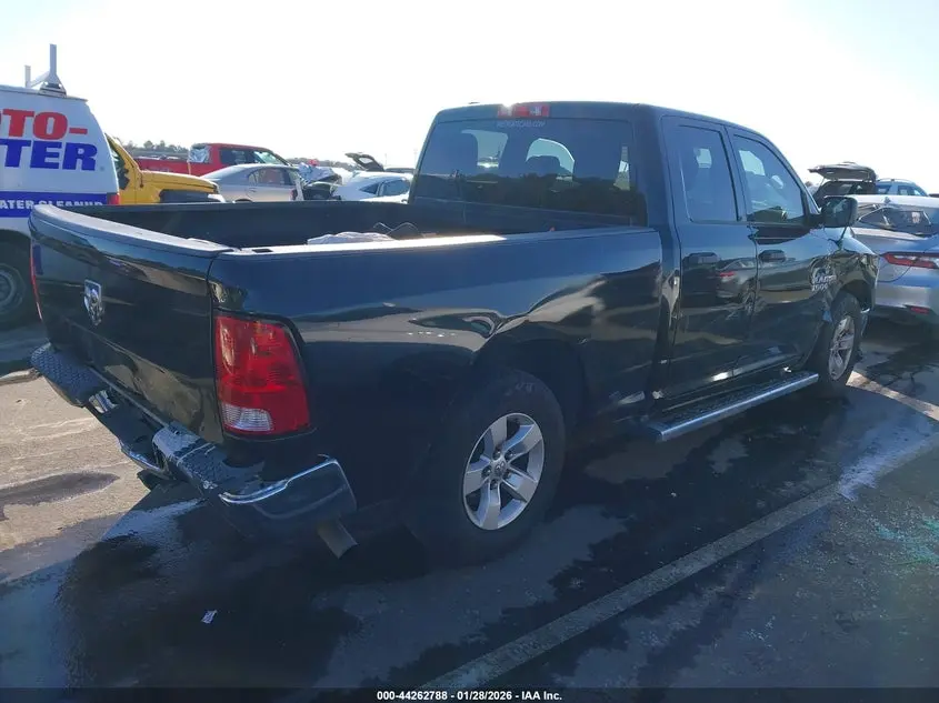 2017 RAM 1500 TRADESMAN  4X2 6'4 BOX