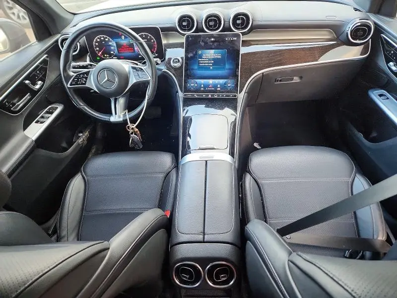 2023 MERCEDES-BENZ GLC 300 4MATIC  