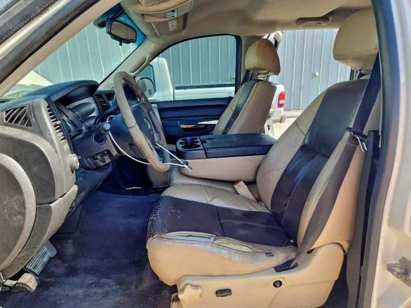 2013 CHEVROLET SILVERADO C1500 LT  