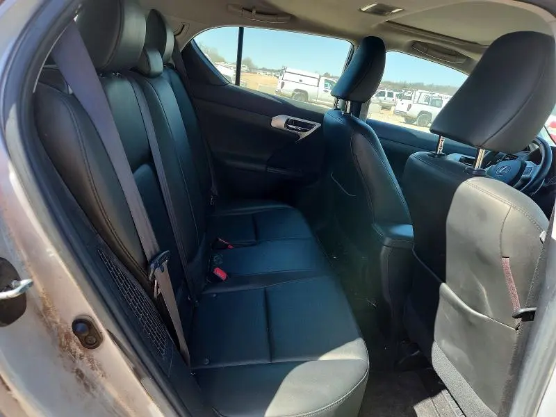 2013 LEXUS CT 200 H   
